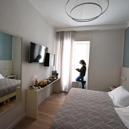 Casa de hóspedes Nicola's Luxury 4*